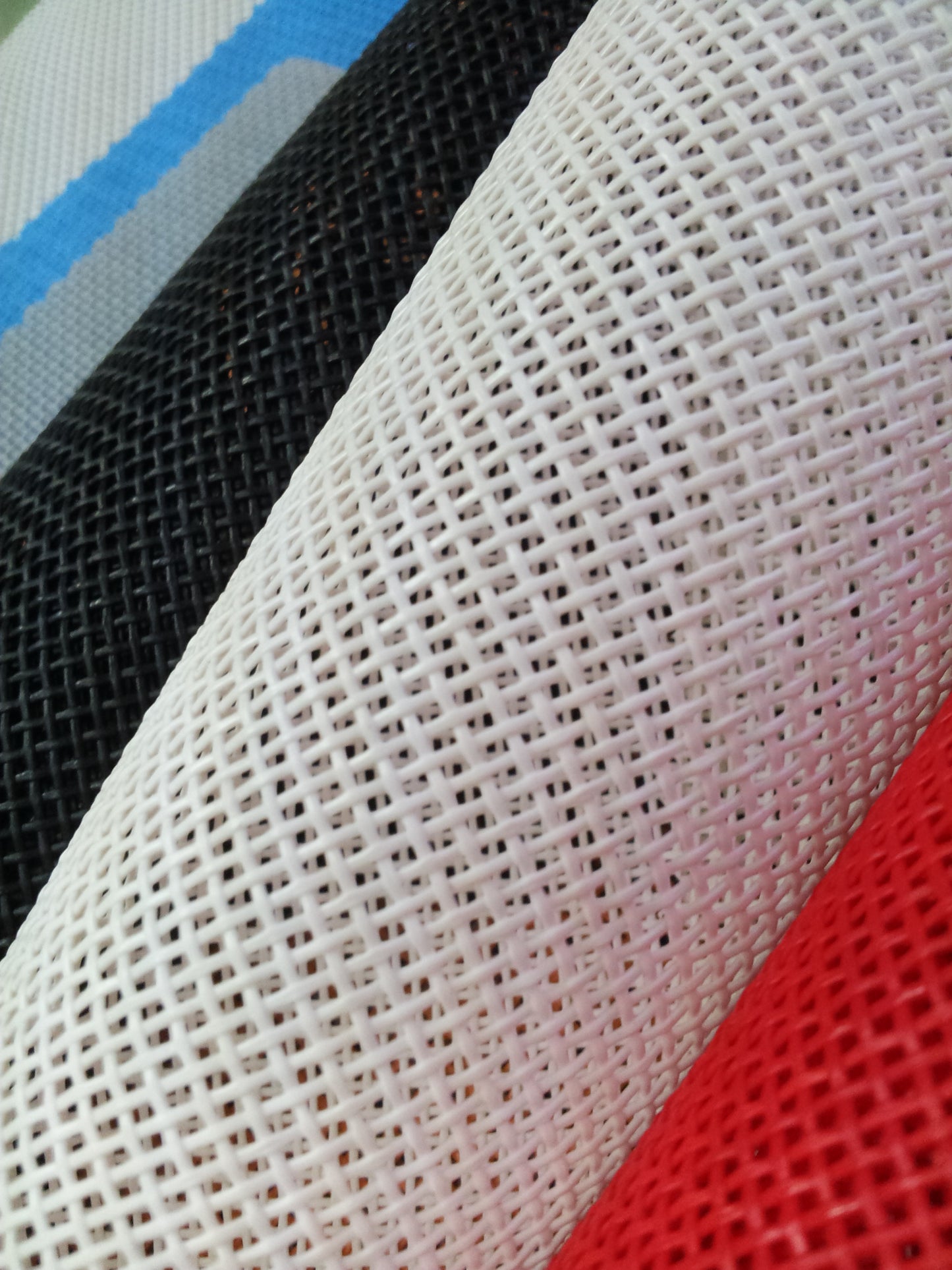 Tessuto SLING – Rete in poliestere rivestita in PVC per esterni | Stile Texline / Textilene Duty-Free | YUGOLD